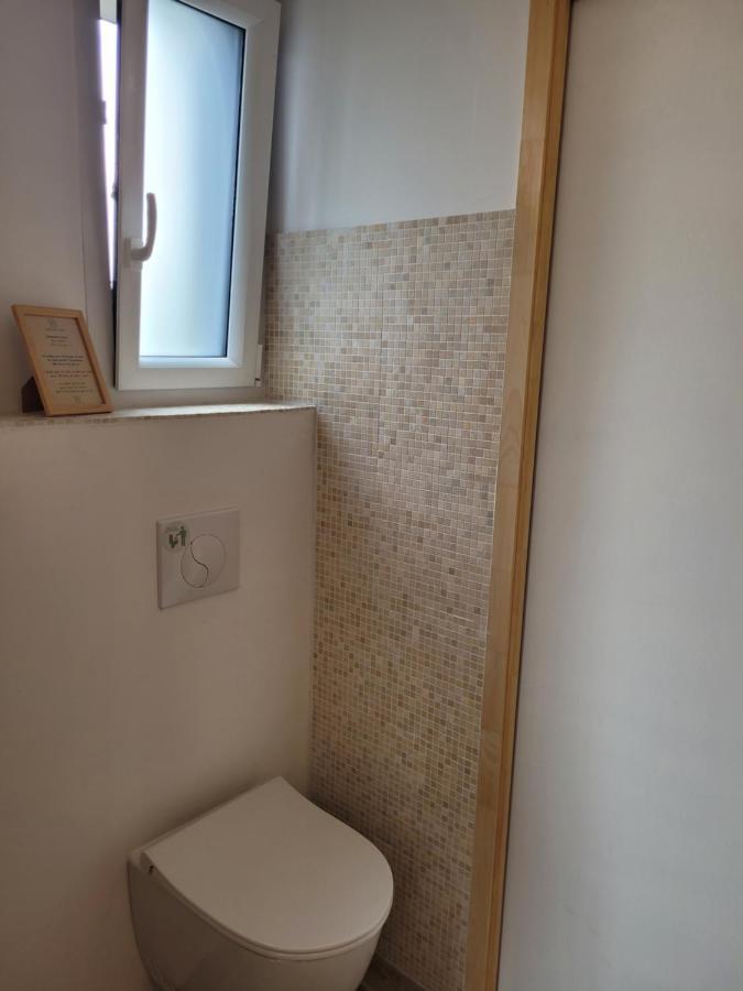 Angers Green Lodge Buitenkant foto